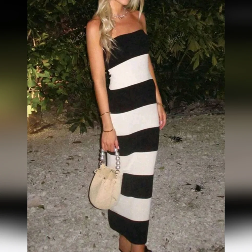 A Simple Knit Summer Dress With Strapless Stripes, Party Dress, For Cocktail - Picture 1 of 5